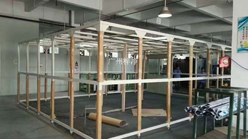 千級潔凈棚支撐架方通選擇鋁合金,制作美觀大方。 千級潔凈棚支撐架方通選擇鋁合金,制作美觀大方。